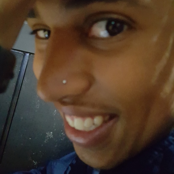 Meet your Posher, Max - Picture 1 of 1