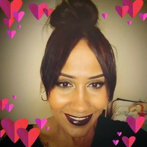 Meet your Posher, Alicia