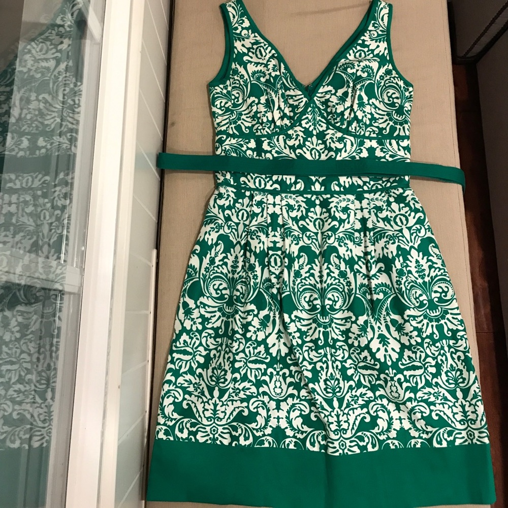Donna Morgan damask green dress pockets and belt