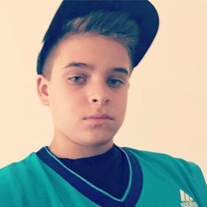 Meet your Posher, Chase