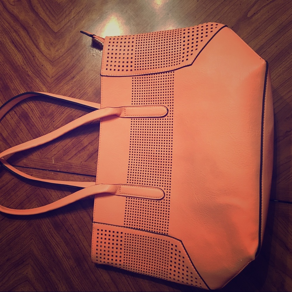 Coral tote bag