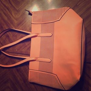 Coral tote bag