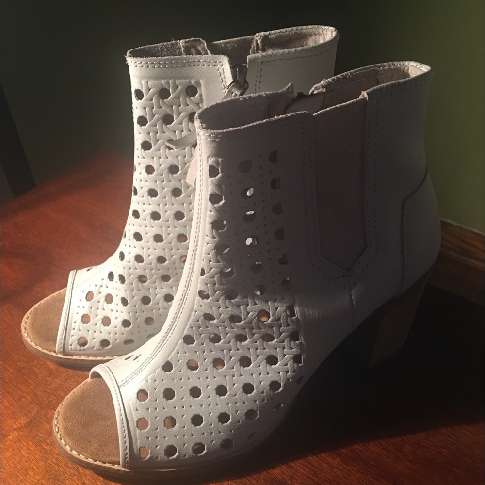 TOMS, Majorca Peep Toe Booties - Size- 8.5