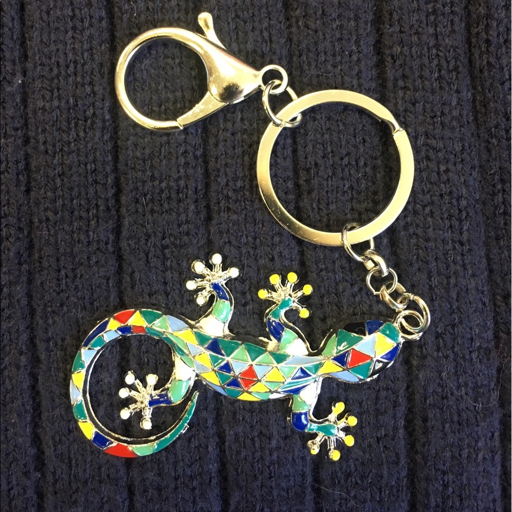 Bonsny  Handcrafted "Gecko" Enamel Keychain