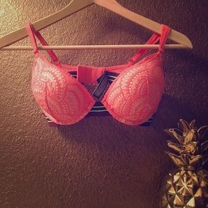 Coral/hot pink Victoria's Secret bomb shell bra