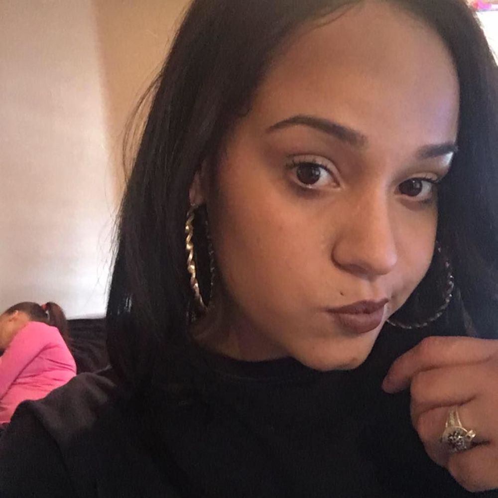 Meet your Posher, Jasmine