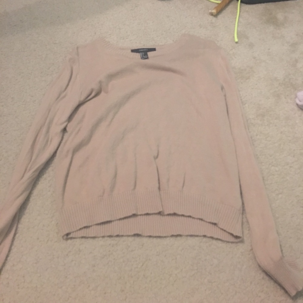 Lightweight sweater