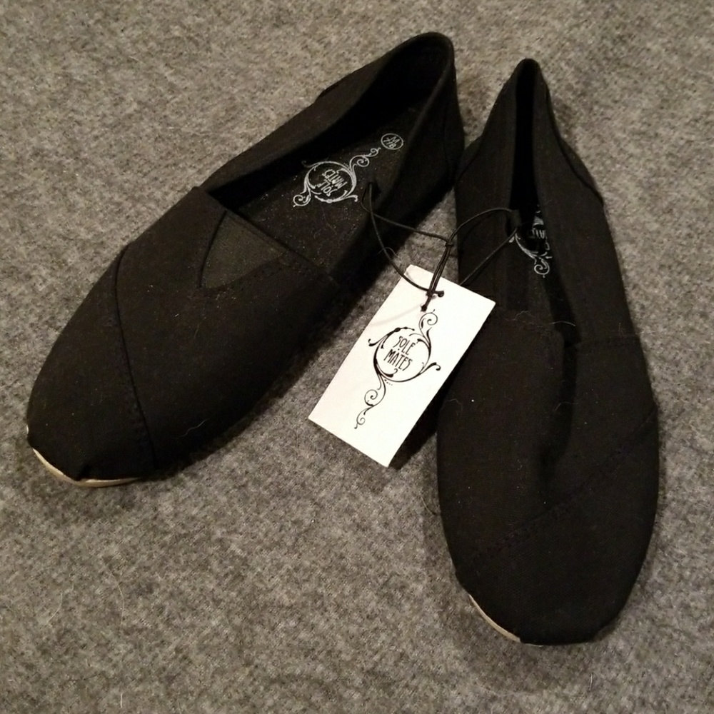 Soul mates black slip on loafers size 8