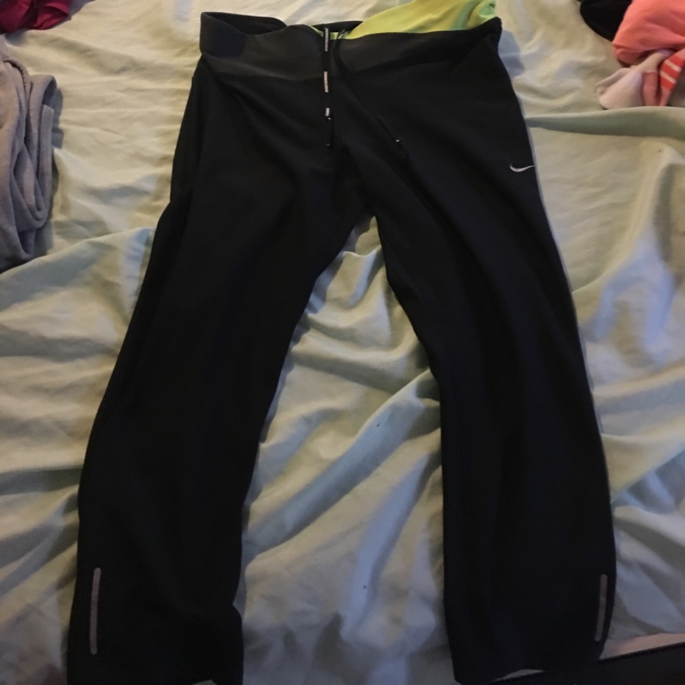 Nike crop yoga pants