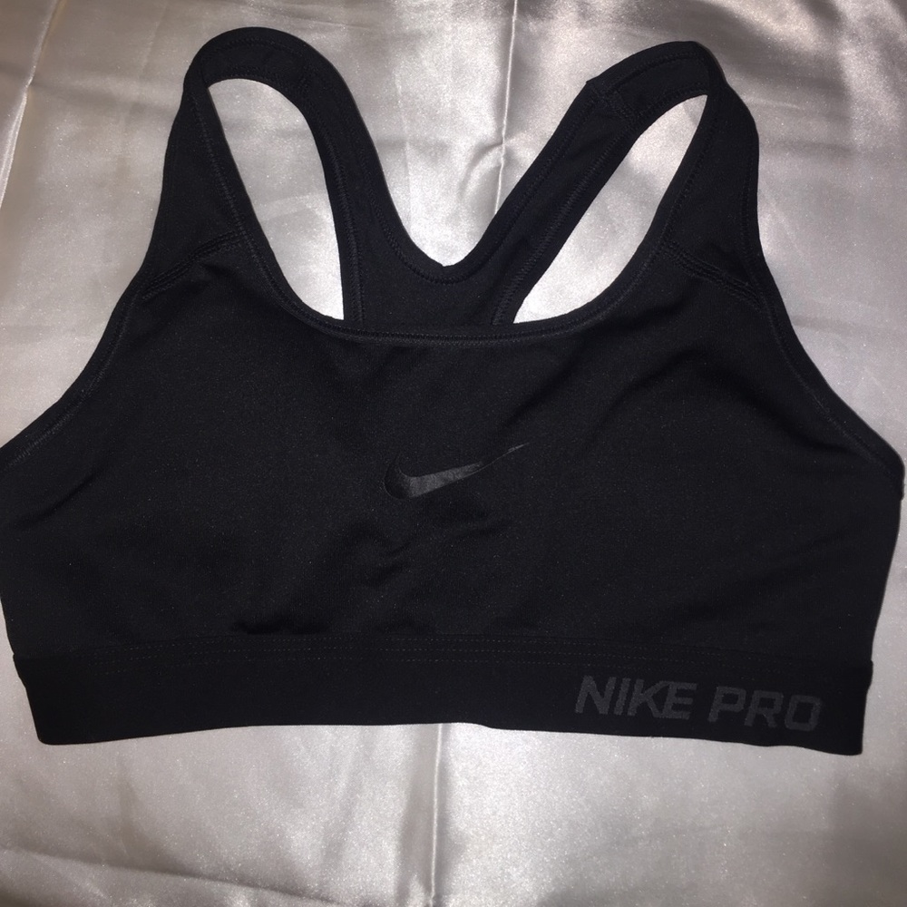 Nike Pro sports Bra - Small