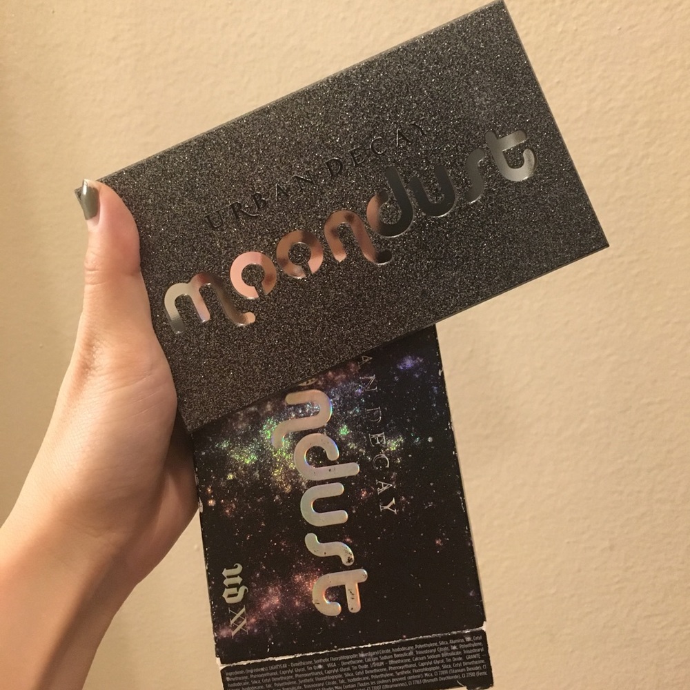 Moondust Urban Decay eyeshadow palette ❤️