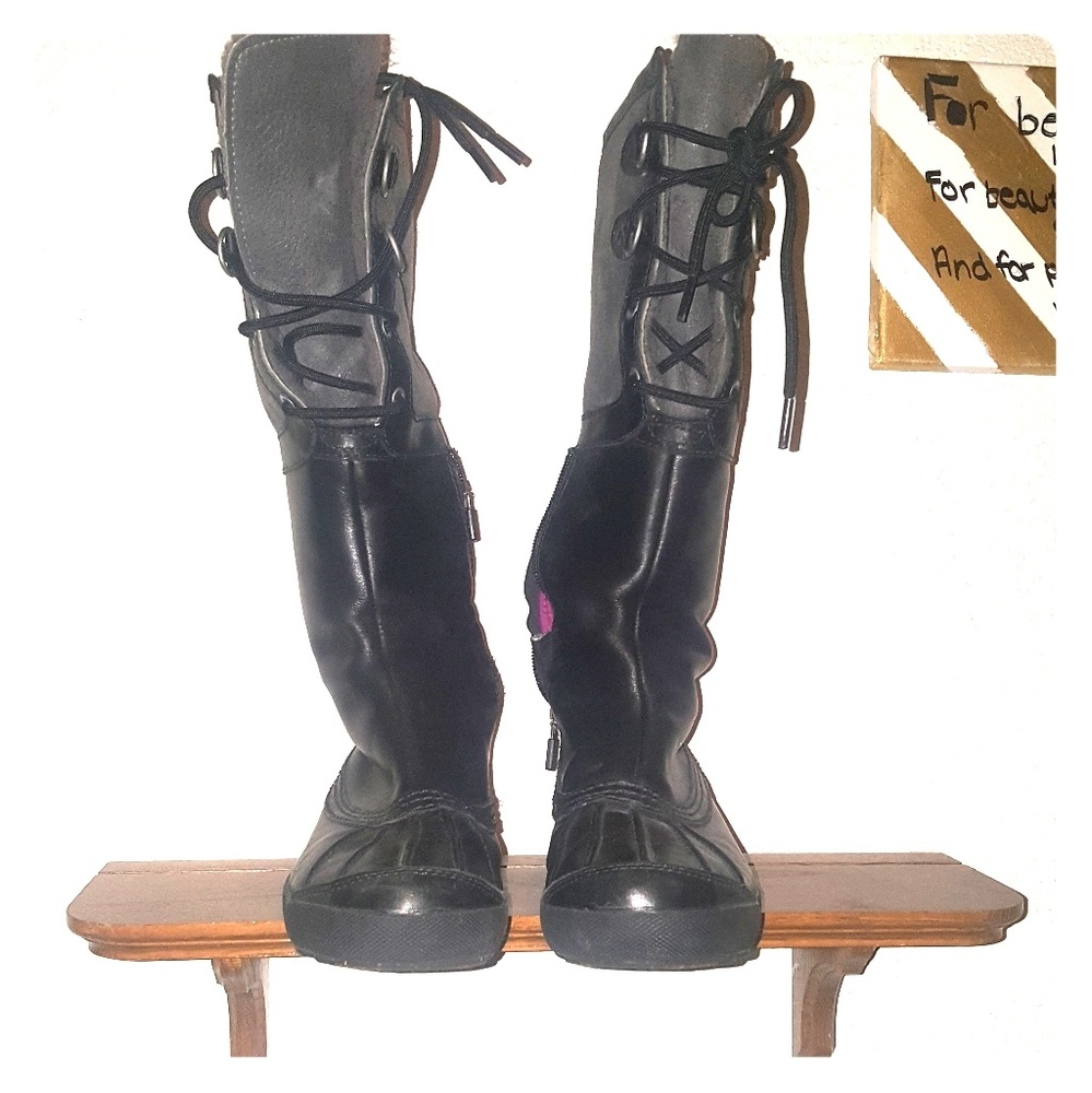 Ugg rain boots