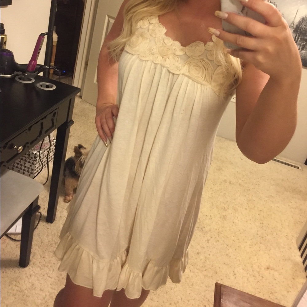 Cute ivory floral ruffle dress
