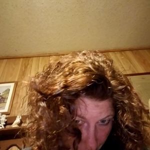 Meet your Posher, Amyanne pinchock