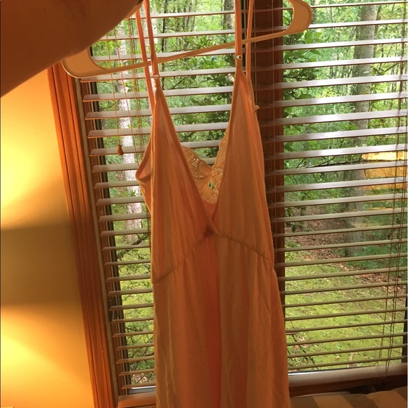 TOBI Pink with white lace romper - Picture 3 of 4