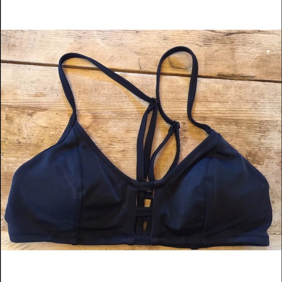 Black Strappy front scoop bikini top - Picture 1 of 3
