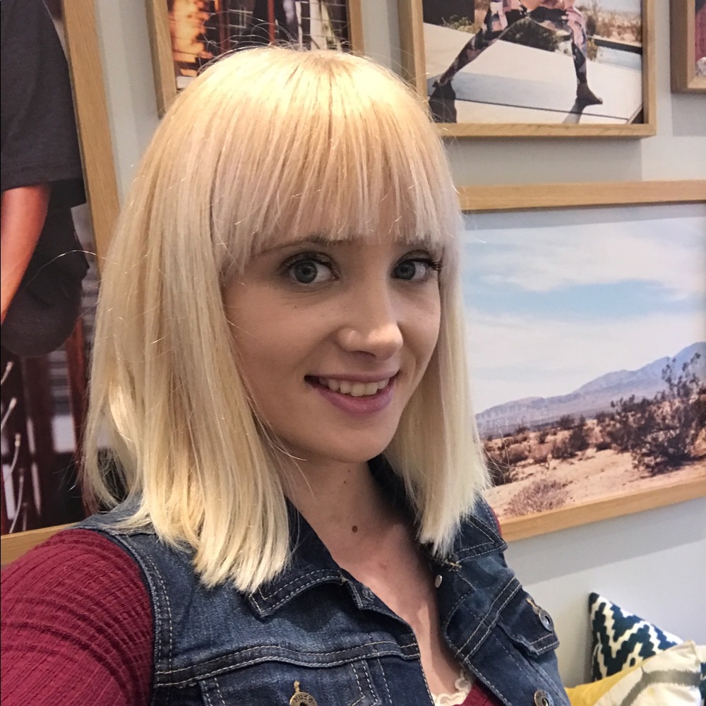 Meet your Posher, Ashley