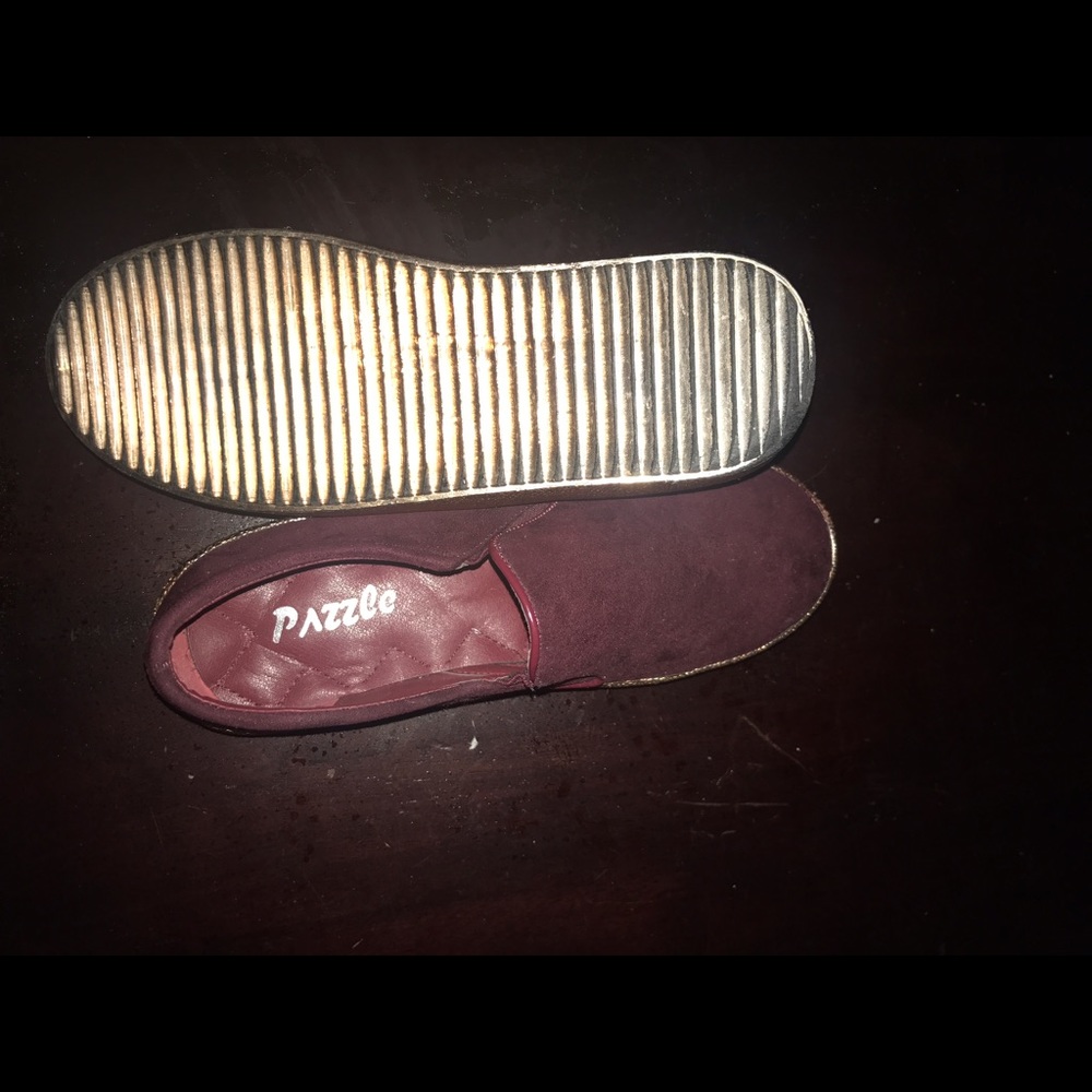 Shoes - Picture 2 of 2