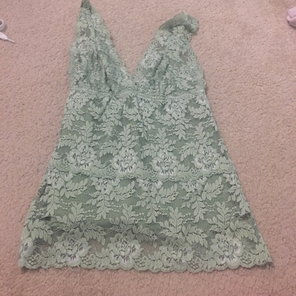 Green flowery tank