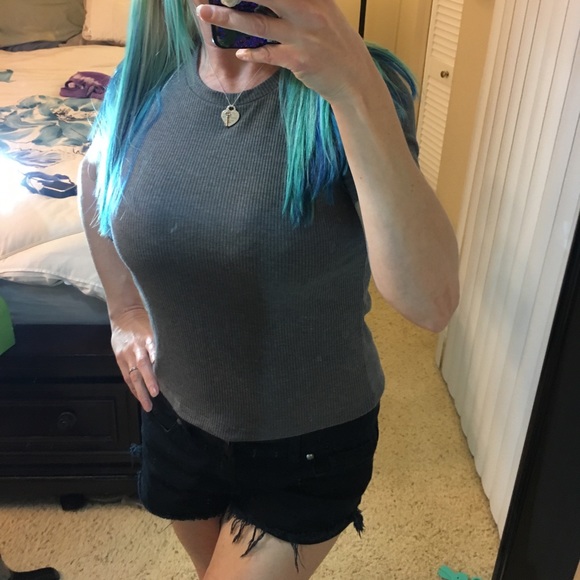 NWT VS PINK shirt - Picture 2 of 8