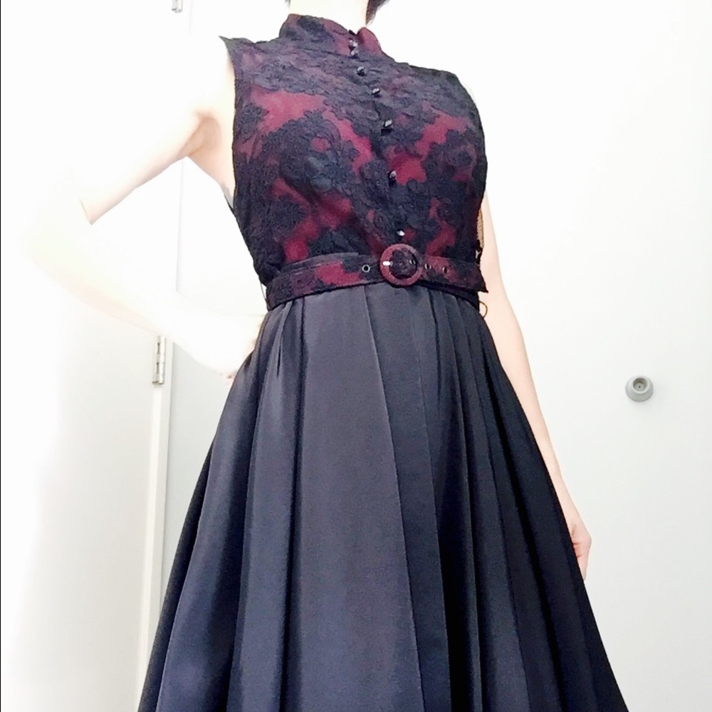 Alice + Olivia A-line Open Back Dress