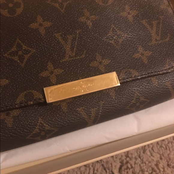 Louis Vuitton favorite pm - Picture 2 of 5