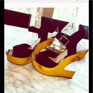 LABOR DAY SALE💥💥💥BCBG wooden 0-gravity wedges