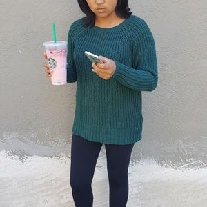 GREEN SWEATER