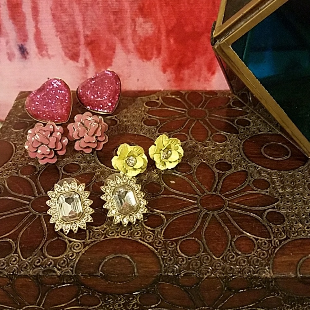 Set of 4 earrings