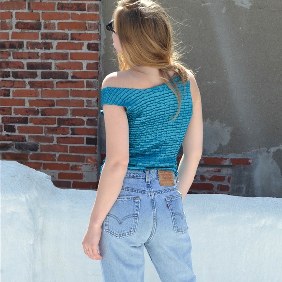 ❗️SOLD❗️Vintage Textured Teal Top - Picture 2 of 3