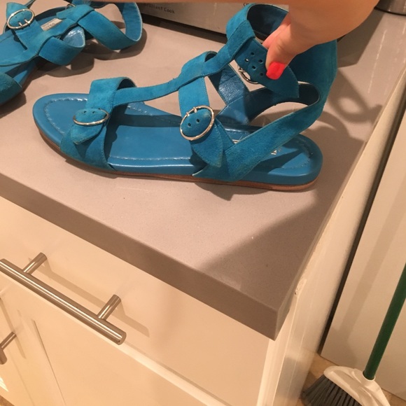 Authentic Prada sandals - Picture 3 of 3