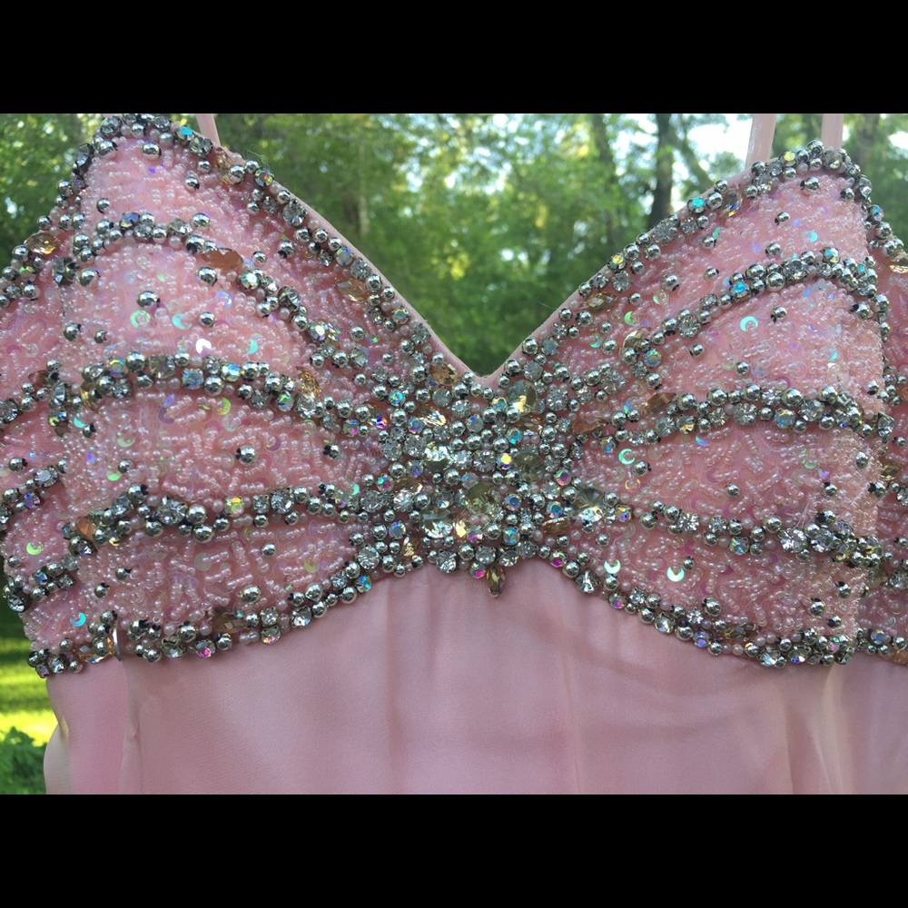 Fine Jeweled, light pink gown SIZE 3/4