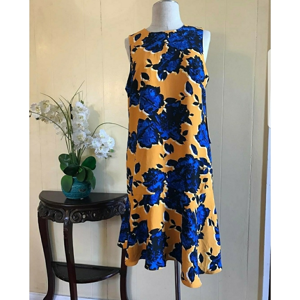 Lovely yellow and blue print dress!