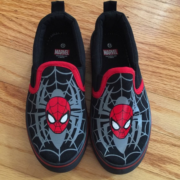 spiderman slip on vans