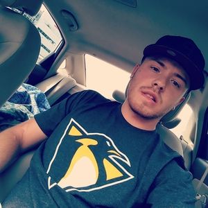 Meet your Posher, Tom