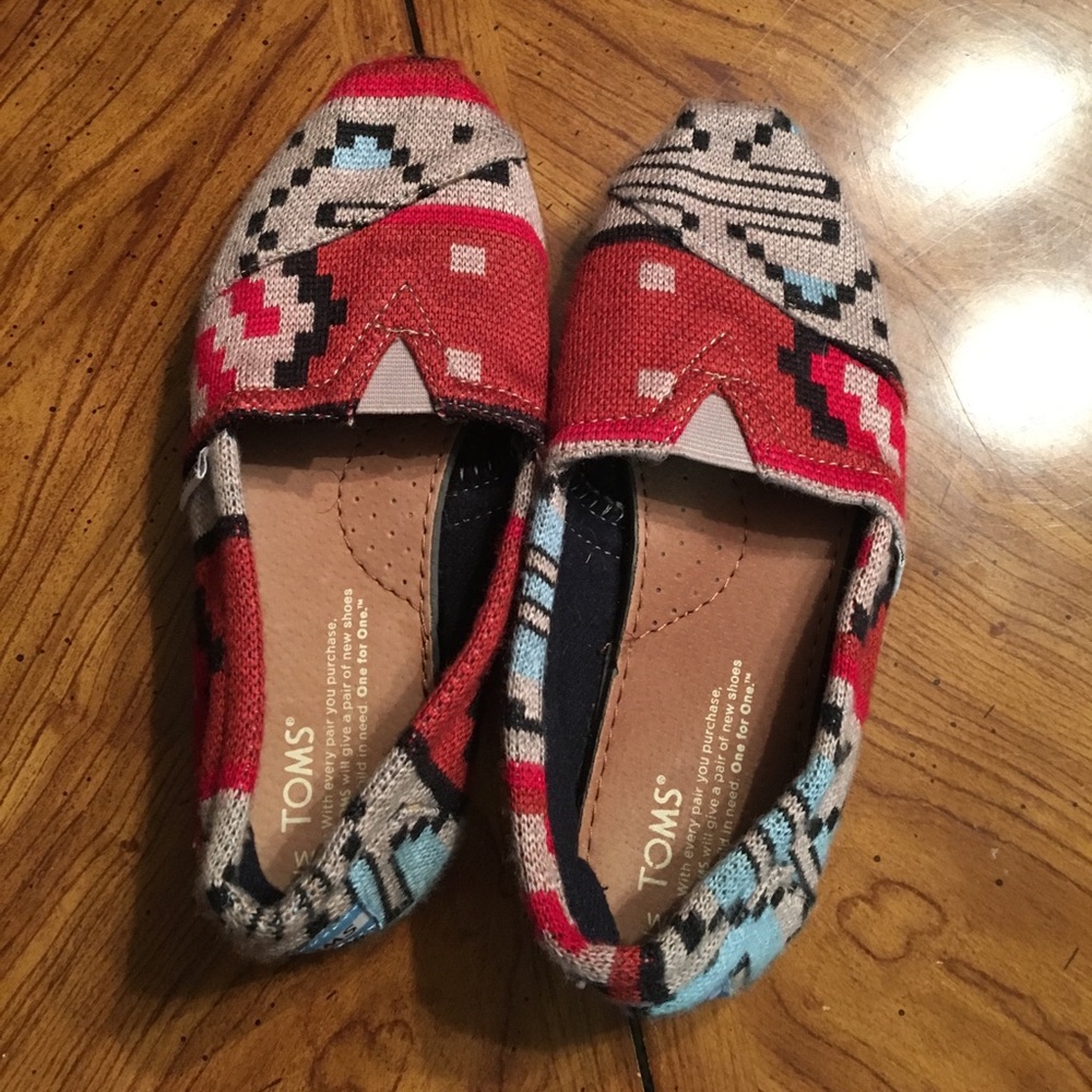 Aztec TOMS shoes