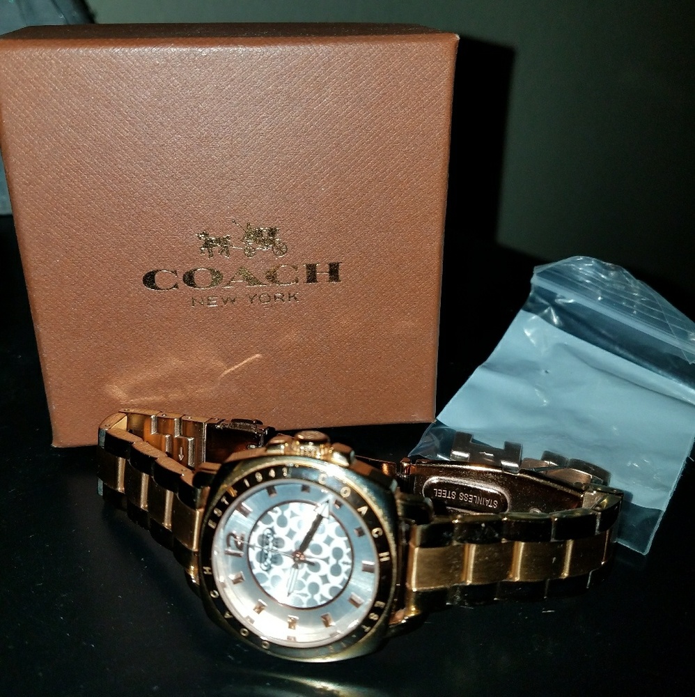 🌸SOLD 🌸-  Coach Rose Gold Watch