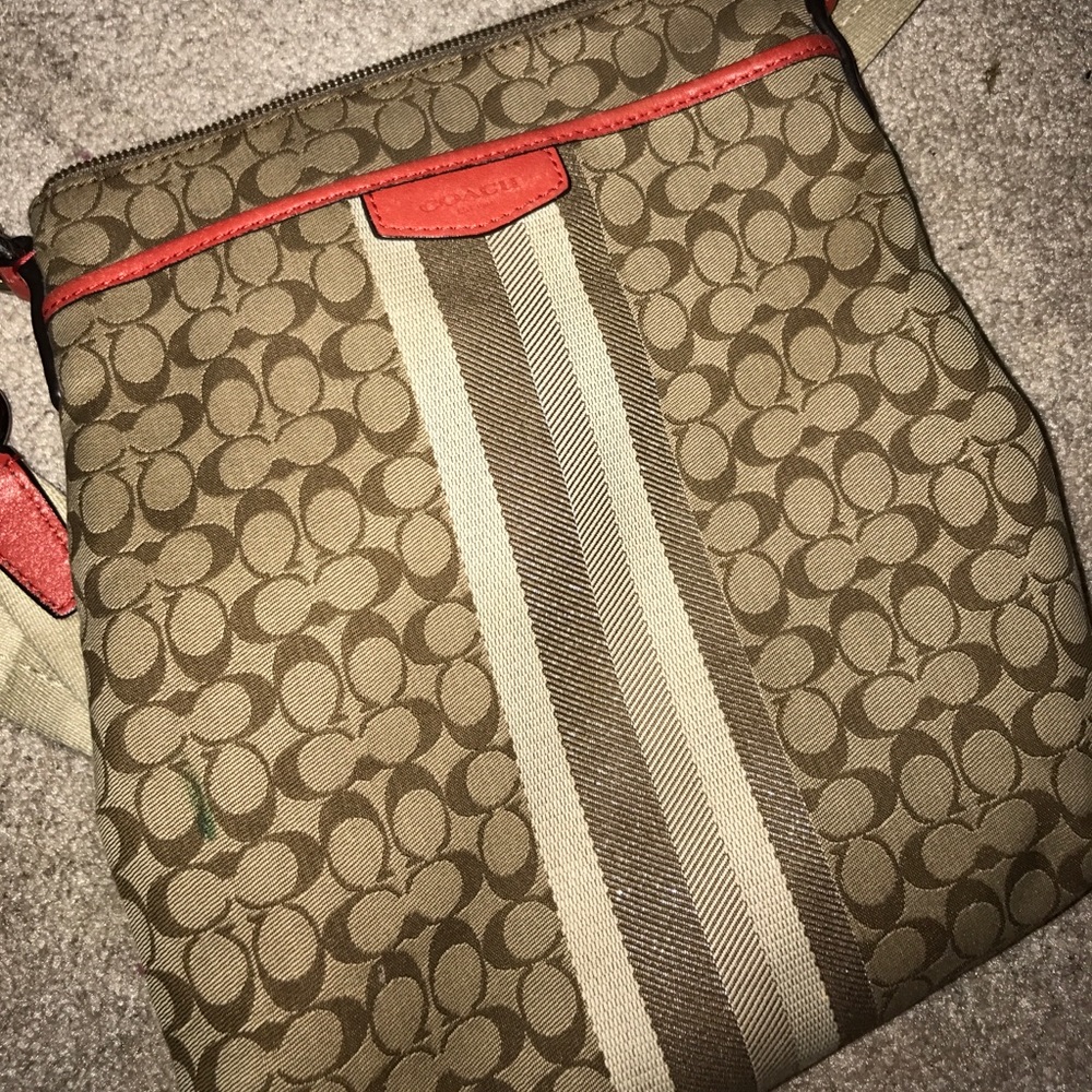 Cross body coach