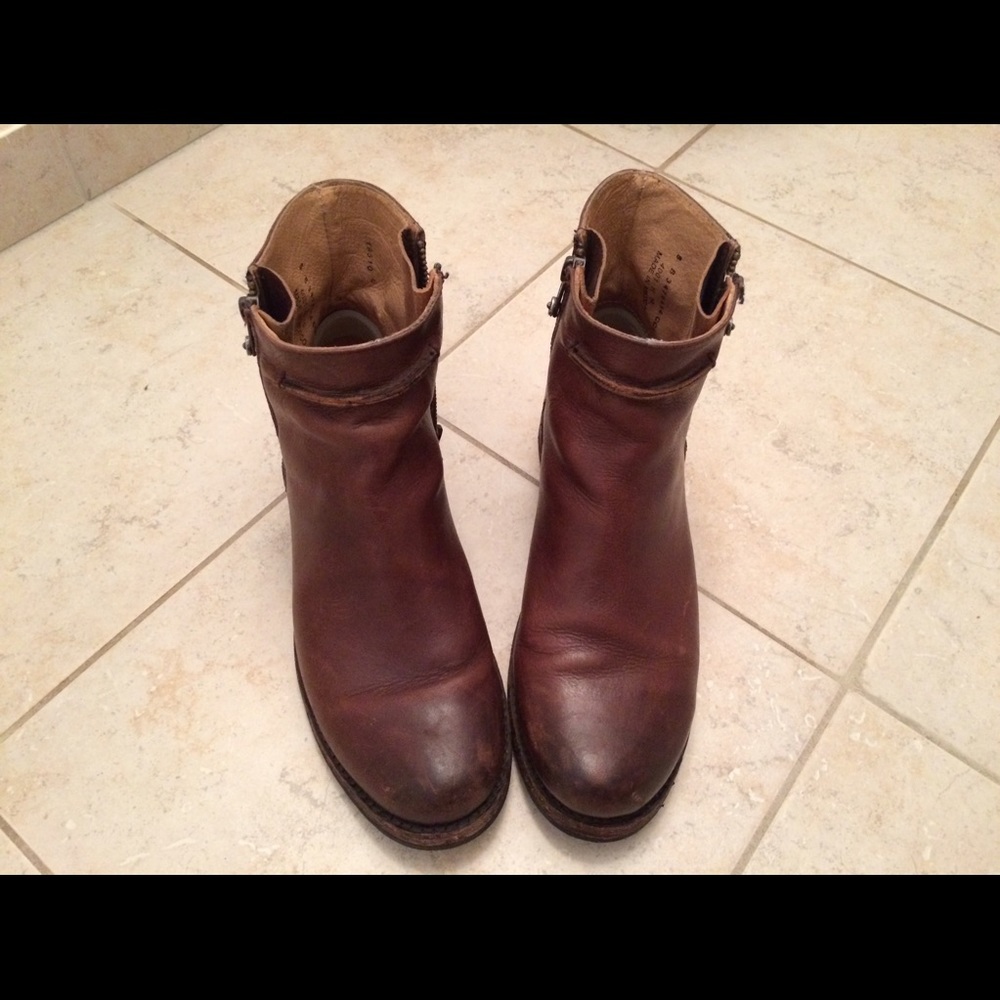 Free boots size 8