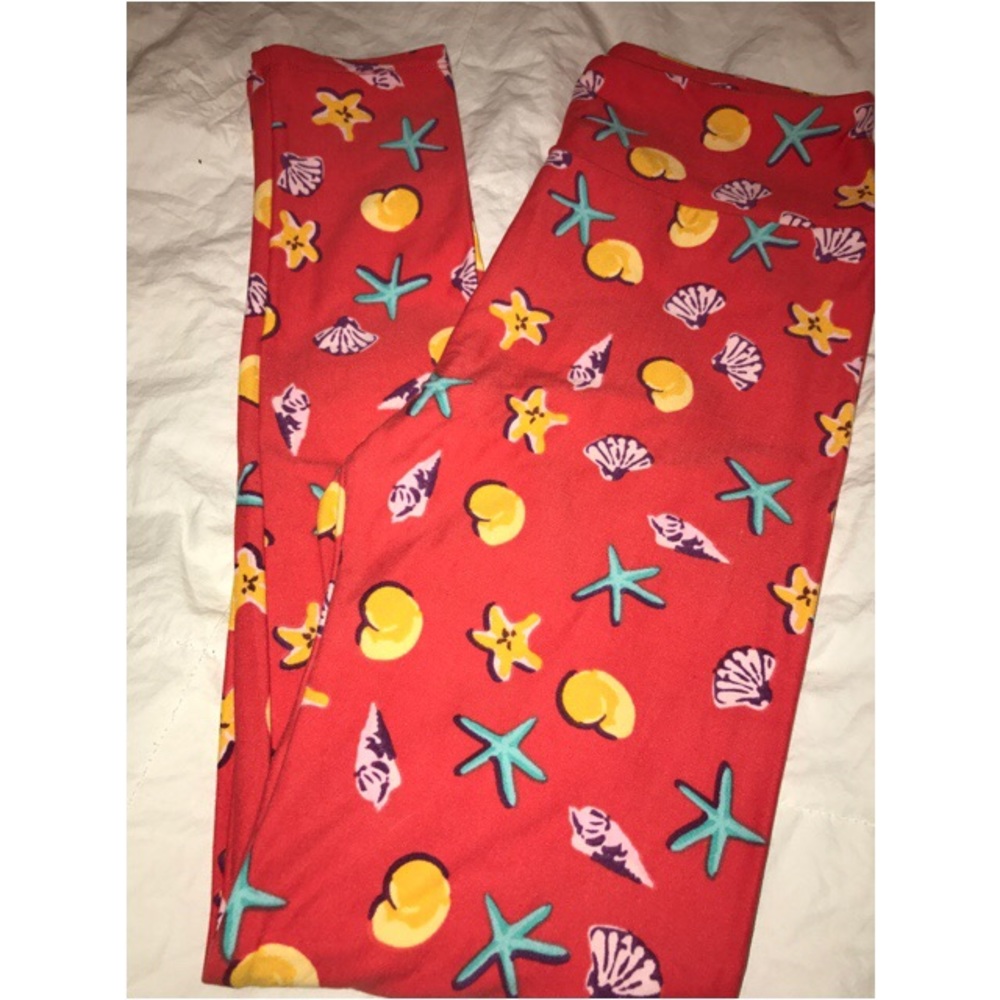 OS Red Seashell LuLaRoe Leggings