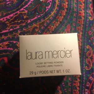 Laura Mercier Translucent Powder