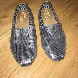 Toms - Silver Sequin size 7 women's