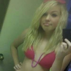 Meet your Posher, Kacey