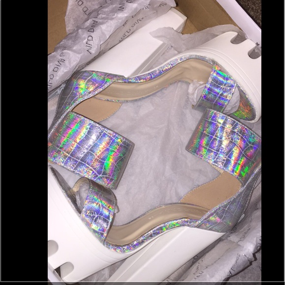 heels - Picture 2 of 4