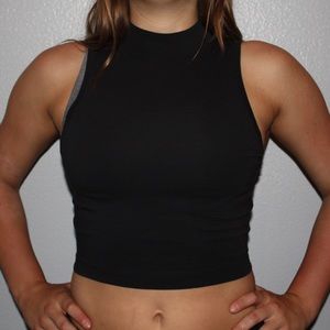 Lululemon crop top