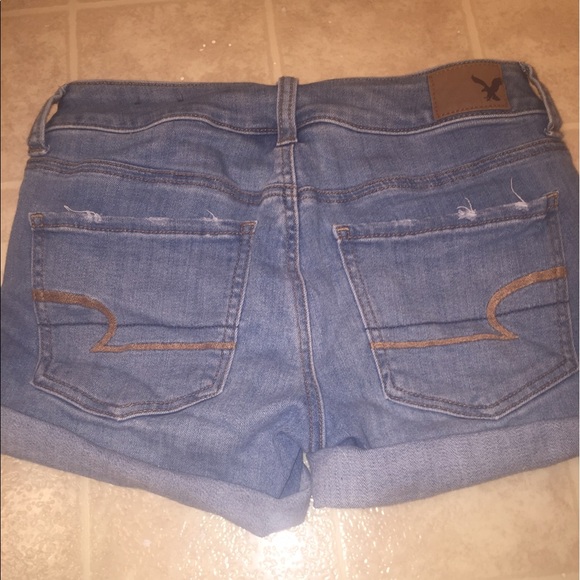 American Eagle Shorts - Picture 2 of 4