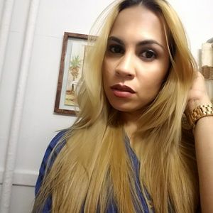 Meet your Posher, Alba