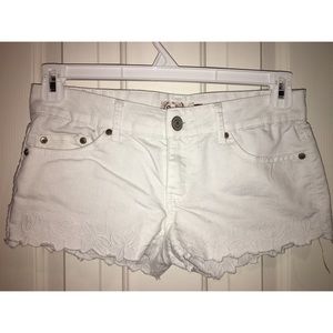 Whit embroidered shorts