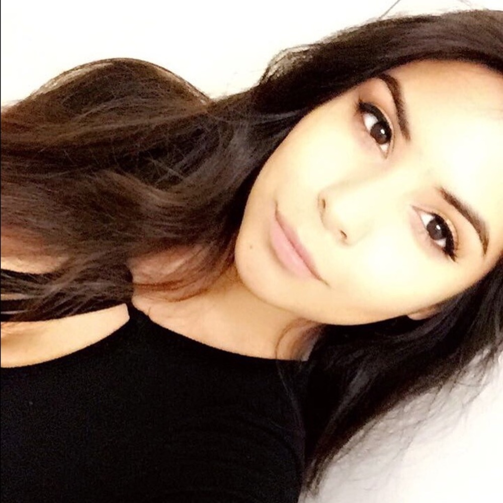 Meet your Posher, Briana