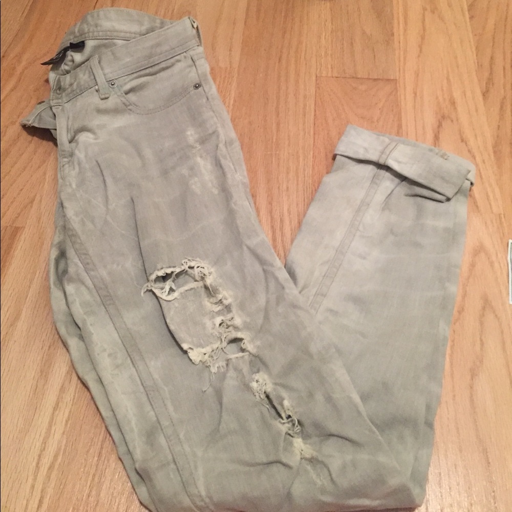 Light grey summer ripped jeans